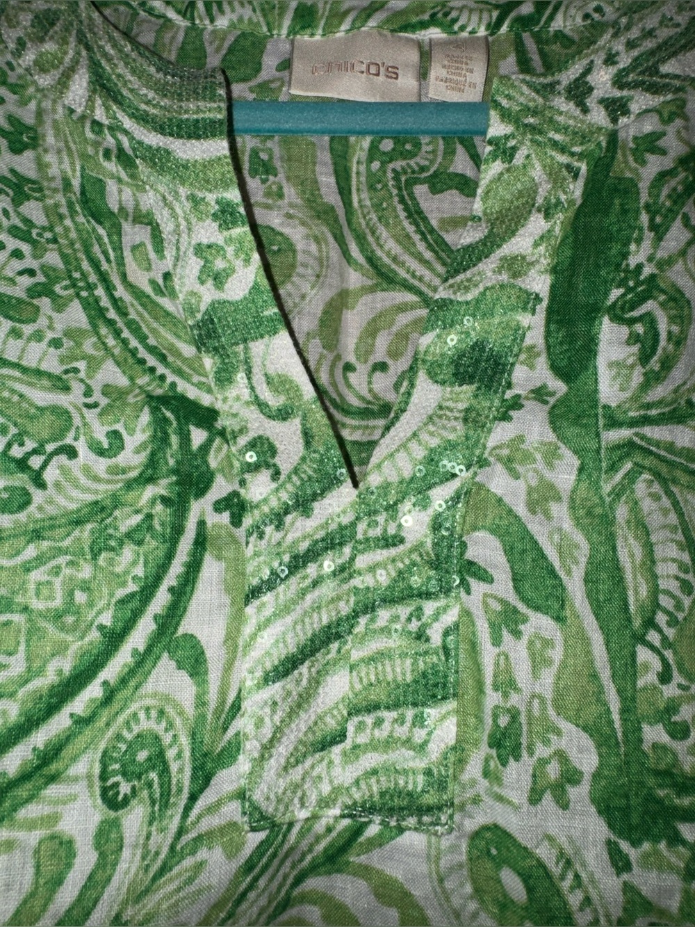 EUC Chico’s Size 4 Women's 100% Linen Green Paisley Print Sequin Embellished Top - Picture 4 of 6